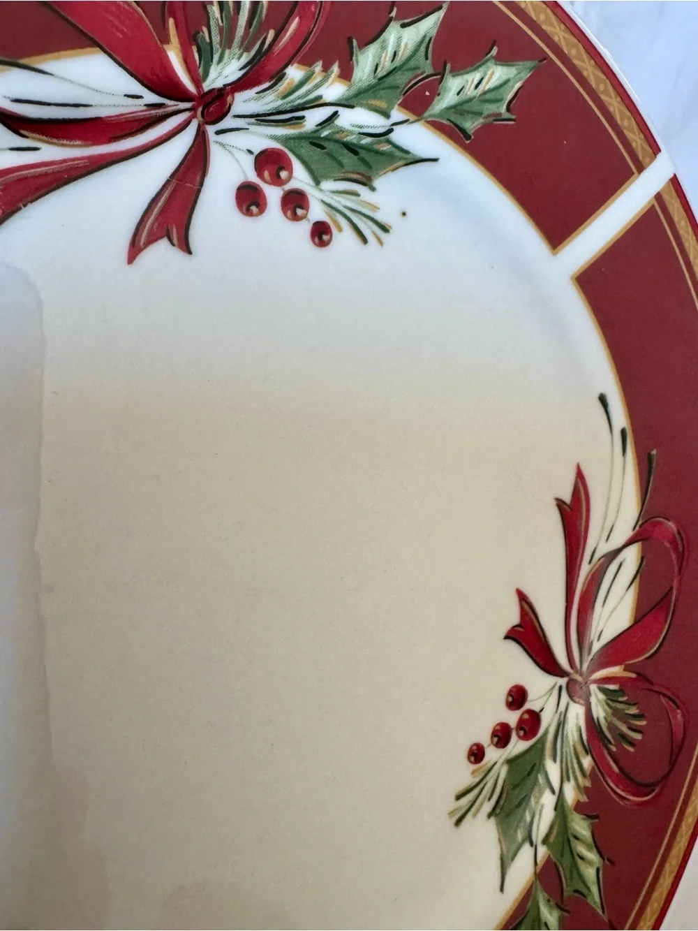 Gibson Everyday Christmas Holiday Salad Plates (7) Holly, Bows & Berries(GID205)